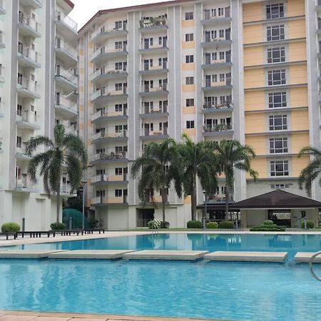 Cherolds Place Lovely 1 Bedroom Condo With Balcony Manila Exteriér fotografie